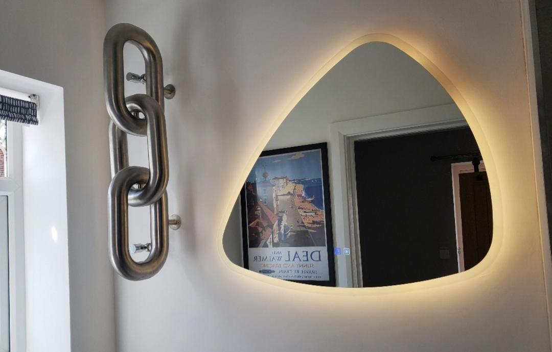 The Courtyard - Cosy, Secluded With Luxury Suite Walmer Экстерьер фото